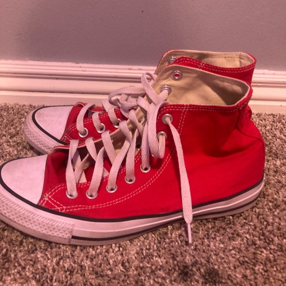 Converse - Picture 1 of 7